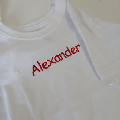 Camiseta Personalizada | Nombre bordado