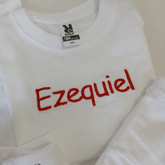 Camiseta Personalizada | Nombre bordado