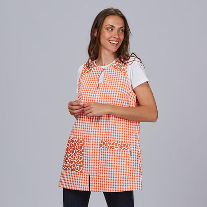 Blusa Laboral Mujer "Kenia" Vichy Naranja – Sostenible, Personalizable y Confort Laboral